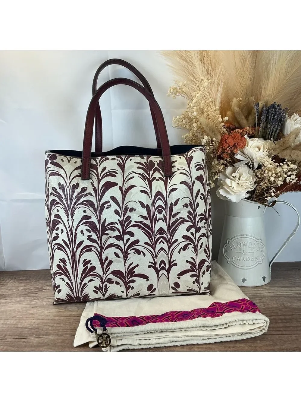 Tory Burch Kerrington Wonderland Burgundy Cream Tote Hand Shoulder Bag‎